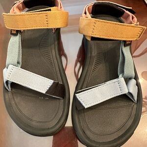 Teva Women’s Sandals Size 6
